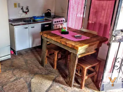 Casa 4 ambientes con 1 baño