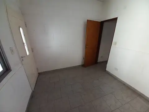 Casa en Alquiler con 1 cochera