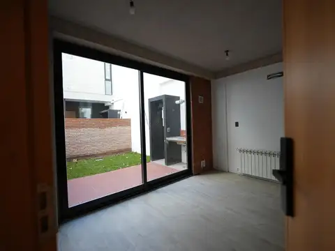 Depto Tipo Casa en Venta en Villa Crespo, USD 169.000