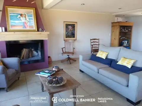 Casa en Alquiler con 1 cochera