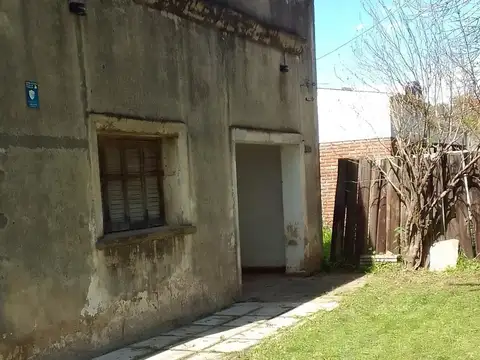 VENTA CASA EN MONTE VERA A REFACCIONAR 