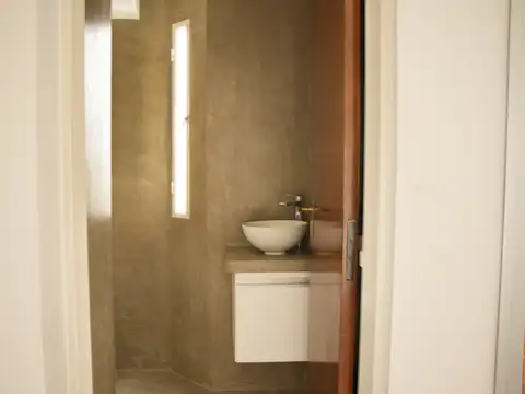 Departamento 5 ambientes con 2 baños