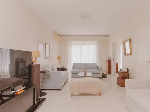Venta Departamento 4 ambientes con dependencia y balcón en Almagro