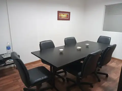 SEMIPISO DE OFICINA EN VENTA EN TRIBUNALES