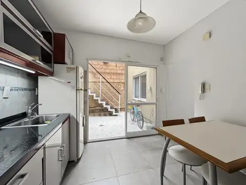 PH DE 4 AMBIENTES MAS QUINCHO PLAYROOM CON PARRILLA