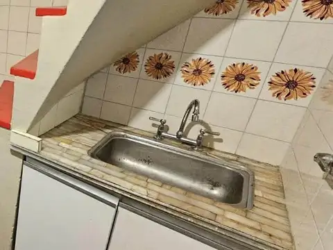Depto Tipo Casa 3 ambientes con 2 baños