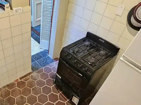 Depto Tipo Casa en Venta 60 años