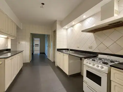 Departamento en Alquiler de 4 ambientes