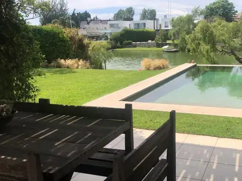 Casa en Alquiler Temporal en Santa Barbara, USD 7.000