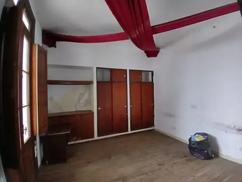 Casa en Alquiler con 1 cochera