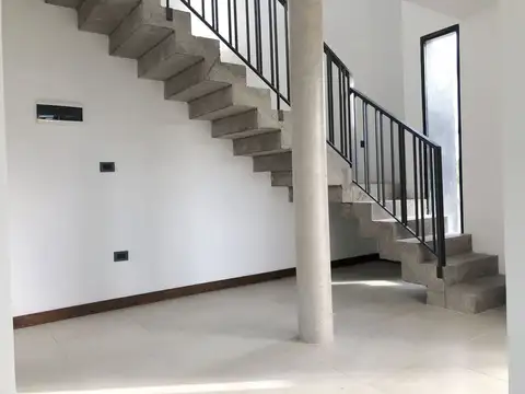 Casa en Alquiler en Joaquin Gorina, $ 2.100.000