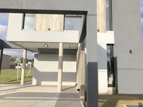 488 e/ 133 y 134 3800