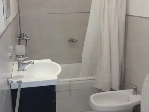 Departamento en Alquiler en Ramos Mejia, $ 700.000