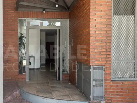 Monoambiente Tipo Loft Con Patio Y Parrilla | Muy Luminoso