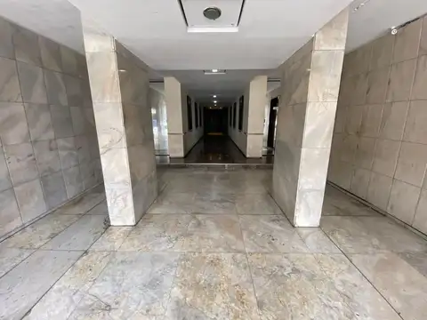Departamento con 3 ambientes con cochera