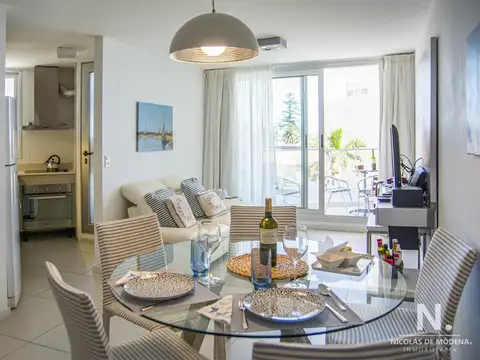 Departamento con agradable vista a los atardeceres de Punta del Este.