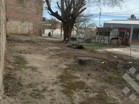 Venta terreno en esquina 352 m2 - plottier