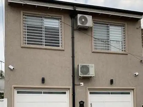 PH 4 AMB. AMPLIOS CON GARAGE PATIO RECICLADO