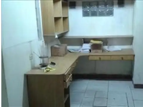 Local en Alquiler Via Pública