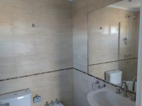 Departamento en Alquiler con 1 cocheras