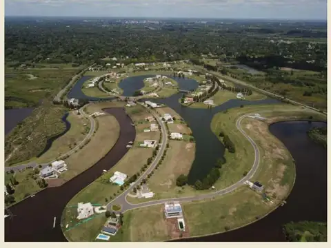 Rbs. Venta Lote A Laguna En Barrio El Cazal