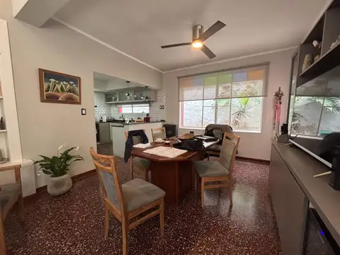 CASA EN VENTA EN BRAGADO CON PILETA