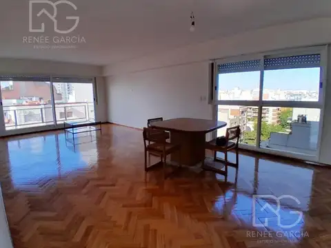 Departamento - Semi piso en Alquiler c/ cochera fija y baulera