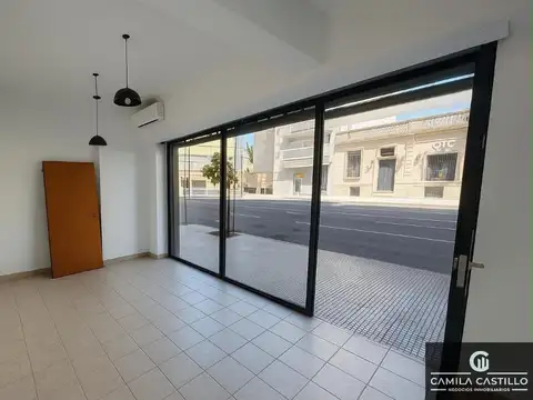 Local en Venta en Flores, CABA