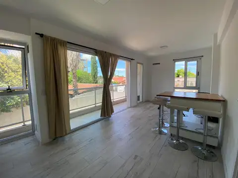 Departamento en Alquiler en Ituzaingó Norte, $ 850.000
