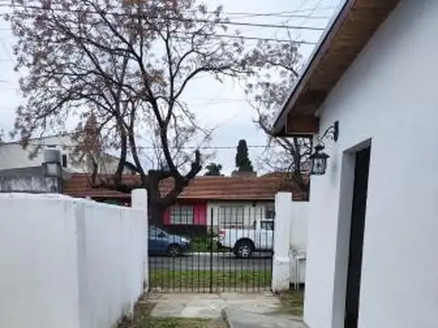 Depto Tipo Casa en Alquiler con 2