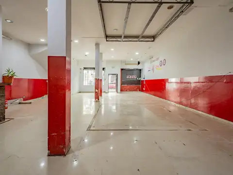 Amplio local en San Telmo - 148 m² en PB – ideal múltiples rubros