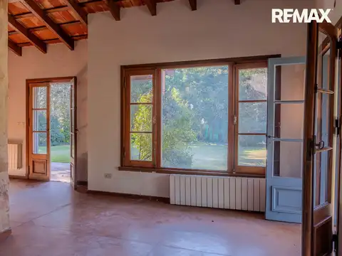 Venta casa 4 amb c/pileta y jardin en El Carmel CC