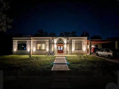Las Casuarinas de Pilar -Hermosa Casa
