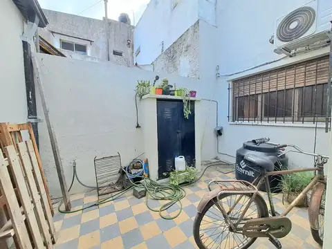 Casa 4 ambientes con 1 baño