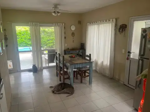 Casa 4 ambientes con 3 baños