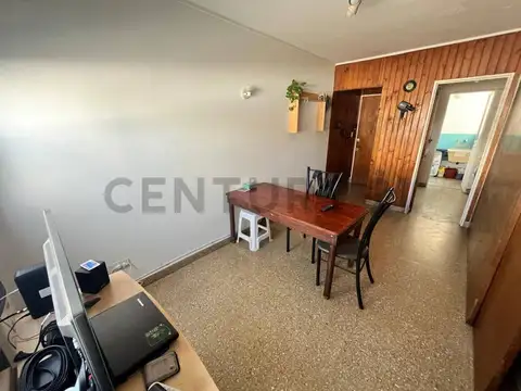 1 Entre 59 y 60 1300, Piso 0