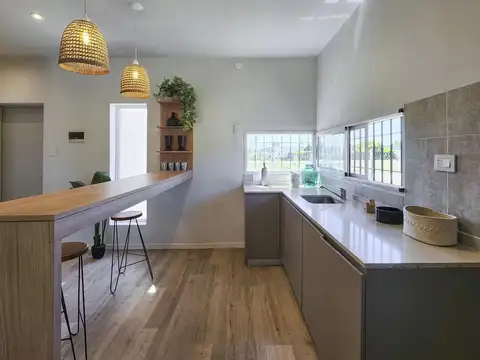 Casa 3 ambientes con 2 baños