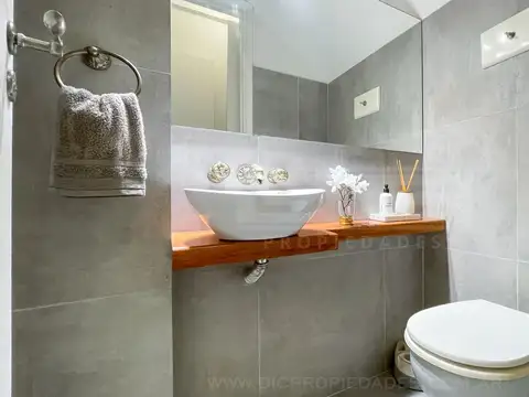 Casa 5 ambientes con 2 baños