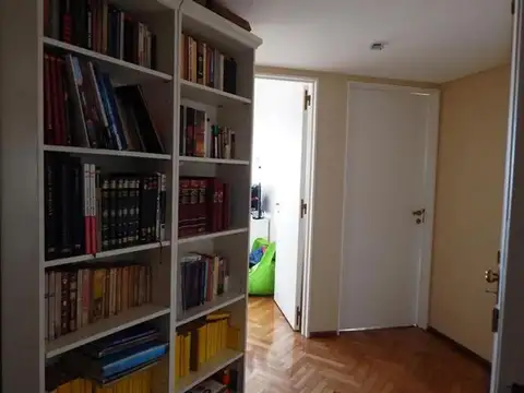 Av. Del Libertador 300