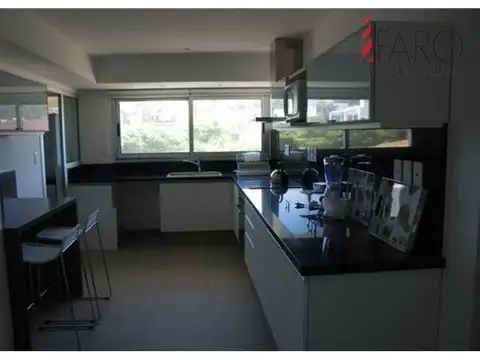Departamento 4 ambientes con 3 baños