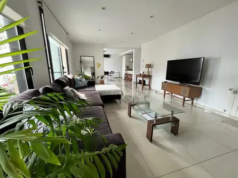 Libertad 500, Piso 2°