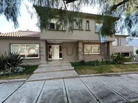 Casa en Venta en Mendoza, Capital