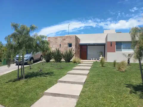 Casa en Alquiler Temporal de 3 dormitorios