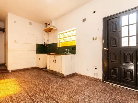 VENTA PH DE 3 AMB- PLANTA ALTA/ SARANDI