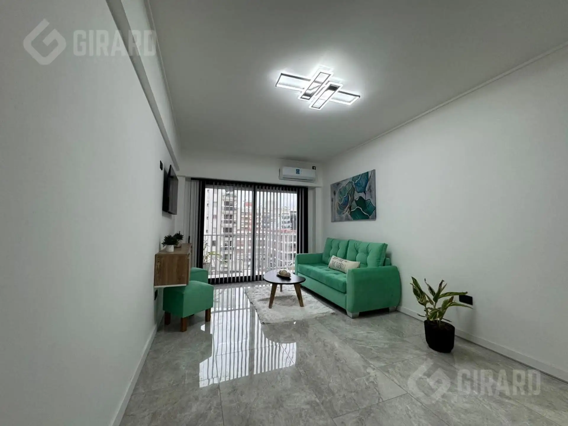 Depto 3 amb, 58m² con balcón — Centro