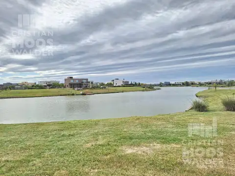 Terreno en venta - San Sebastián.