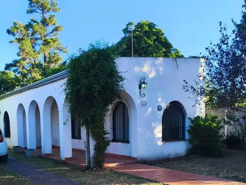 Casa en Venta en La Plata [Cod: 0178]