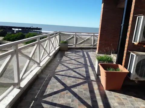 Departamento 5 ambientes con 3 baños