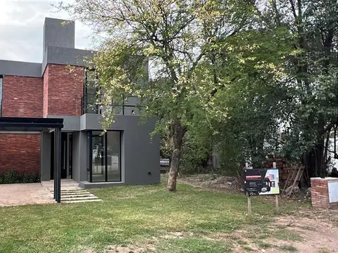 Casa en Villa Catalina