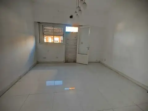 Depto Tipo Casa en Alquiler de 3 dormitorios